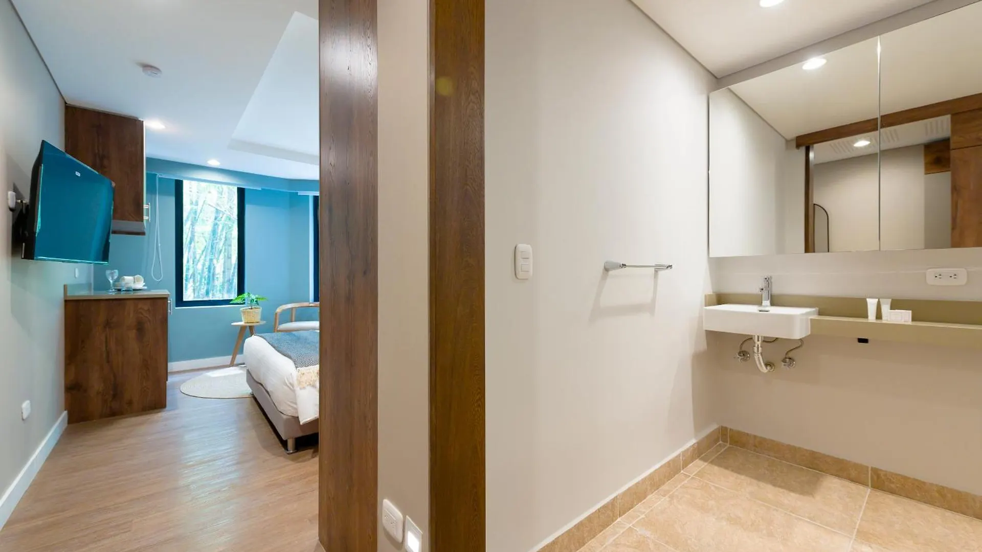 Apartment Vibrant Space- Explore Wonders In El Tesoro 313 Medellin